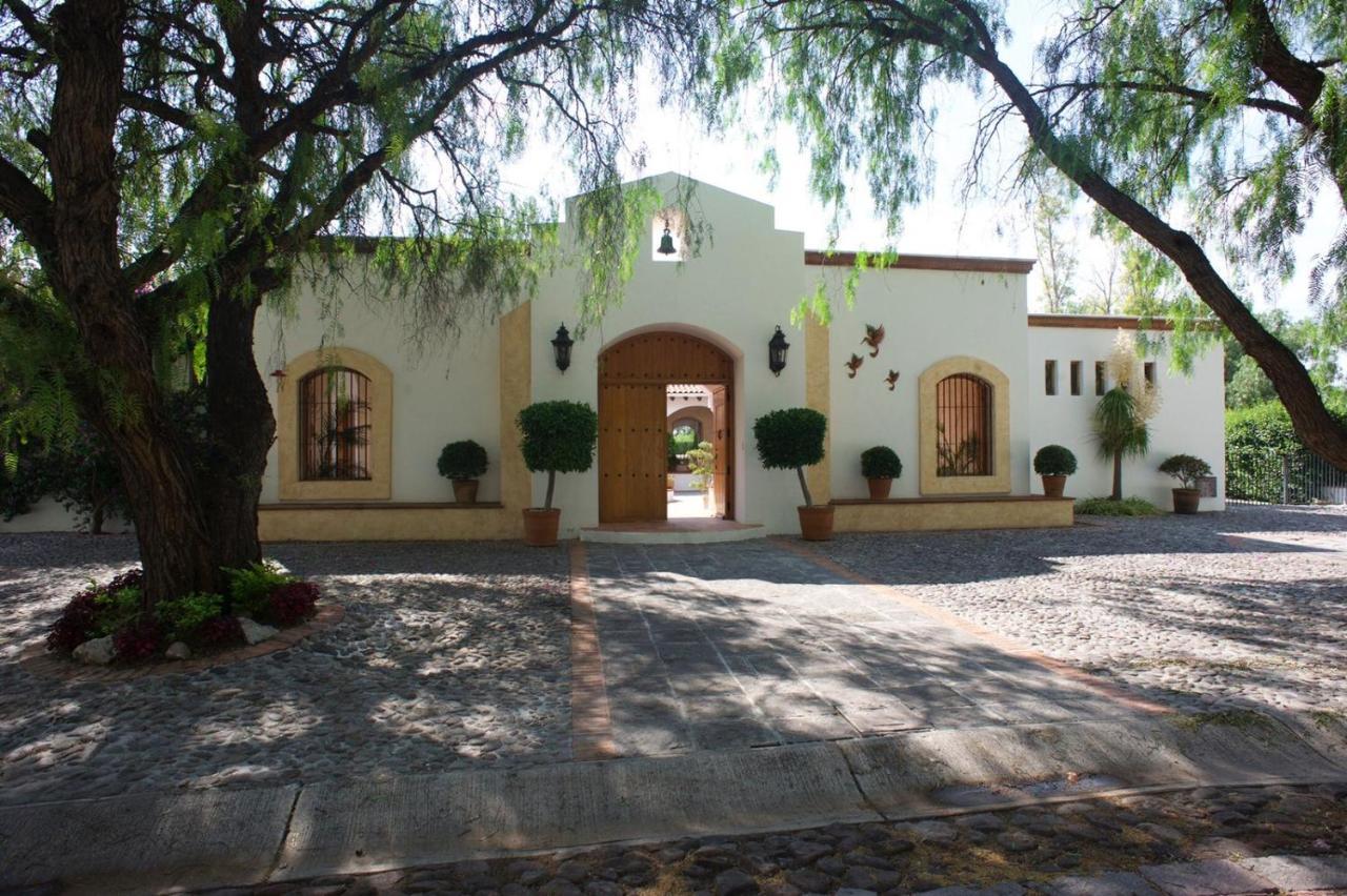La Casona de los Colibríes El Pueblito  Exterior foto