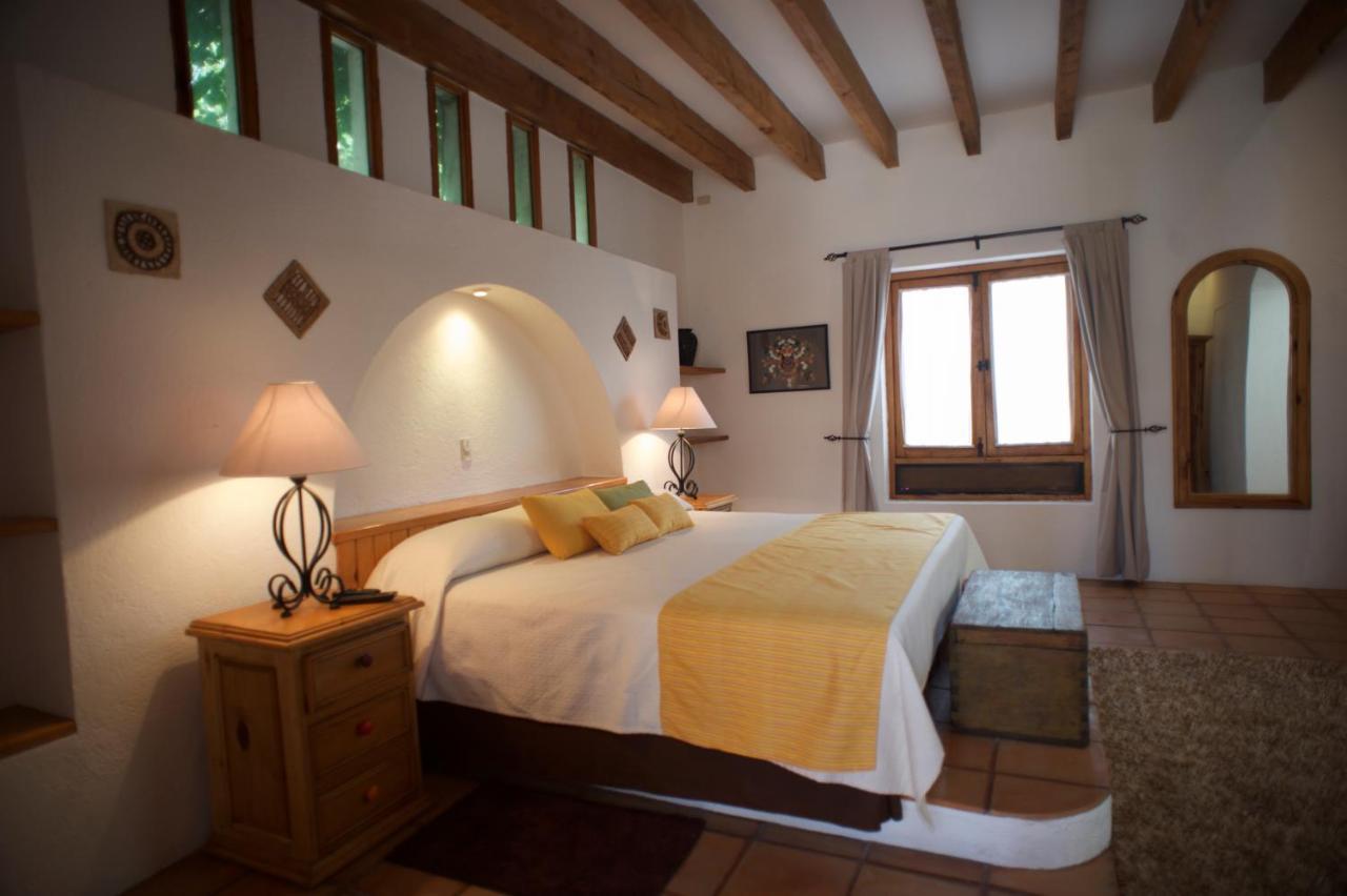 La Casona de los Colibríes El Pueblito  Habitación foto